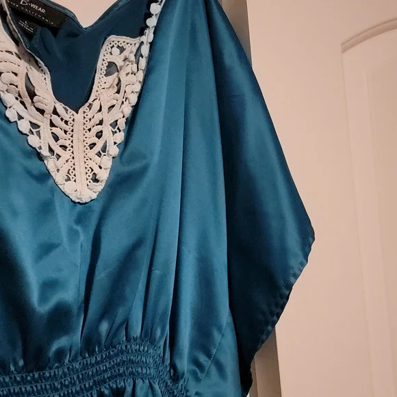 Blue Bwear Silk Embroidered Blouse - Picture 6 of 8